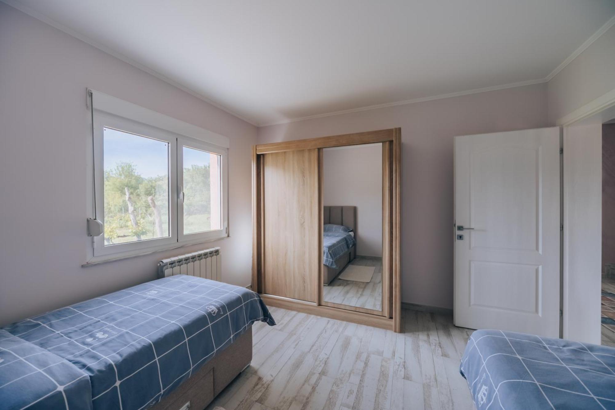 Apartment Majstorina เวียร์ปาซาร์ ภายนอก รูปภาพ